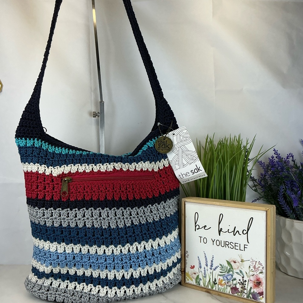 The Sak Amberly Navy and Red Crochet Shoulder Bag - Picture 3 of 12